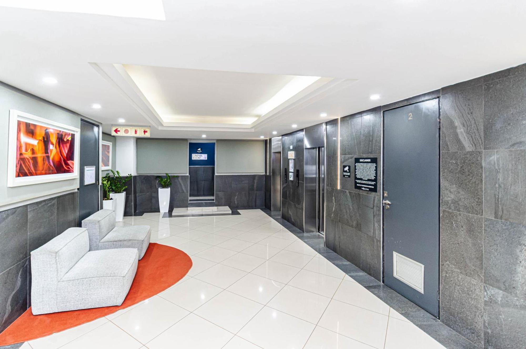 Apartamento 1 Bed Serene At The Bolton, Rosebank, Joanesburgo