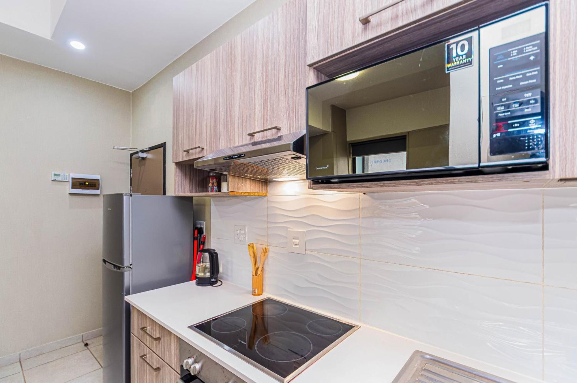1 Bed Serene At The Bolton, Rosebank, *
