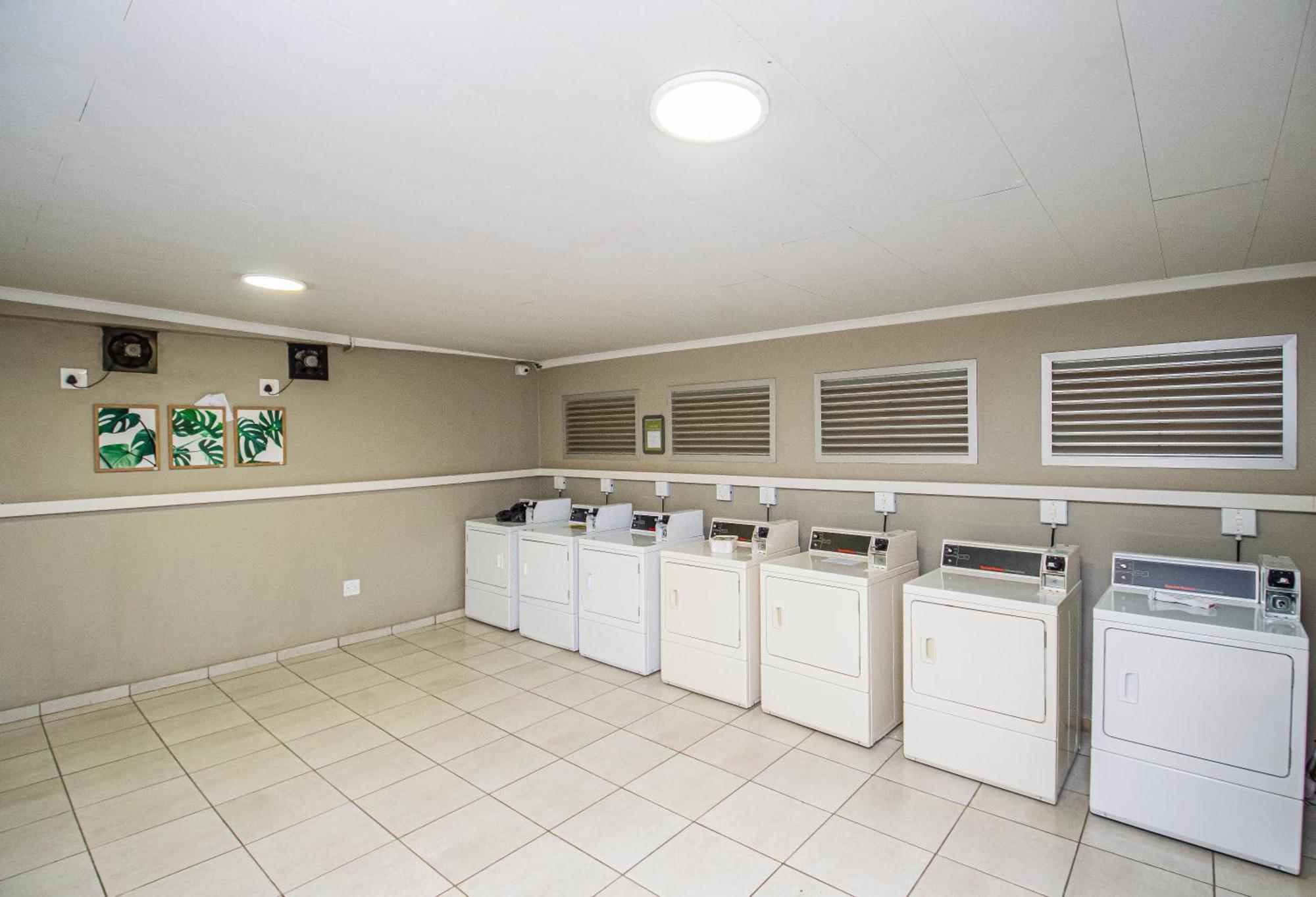 1 Bed Serene At The Bolton, Rosebank, * Johannesburg