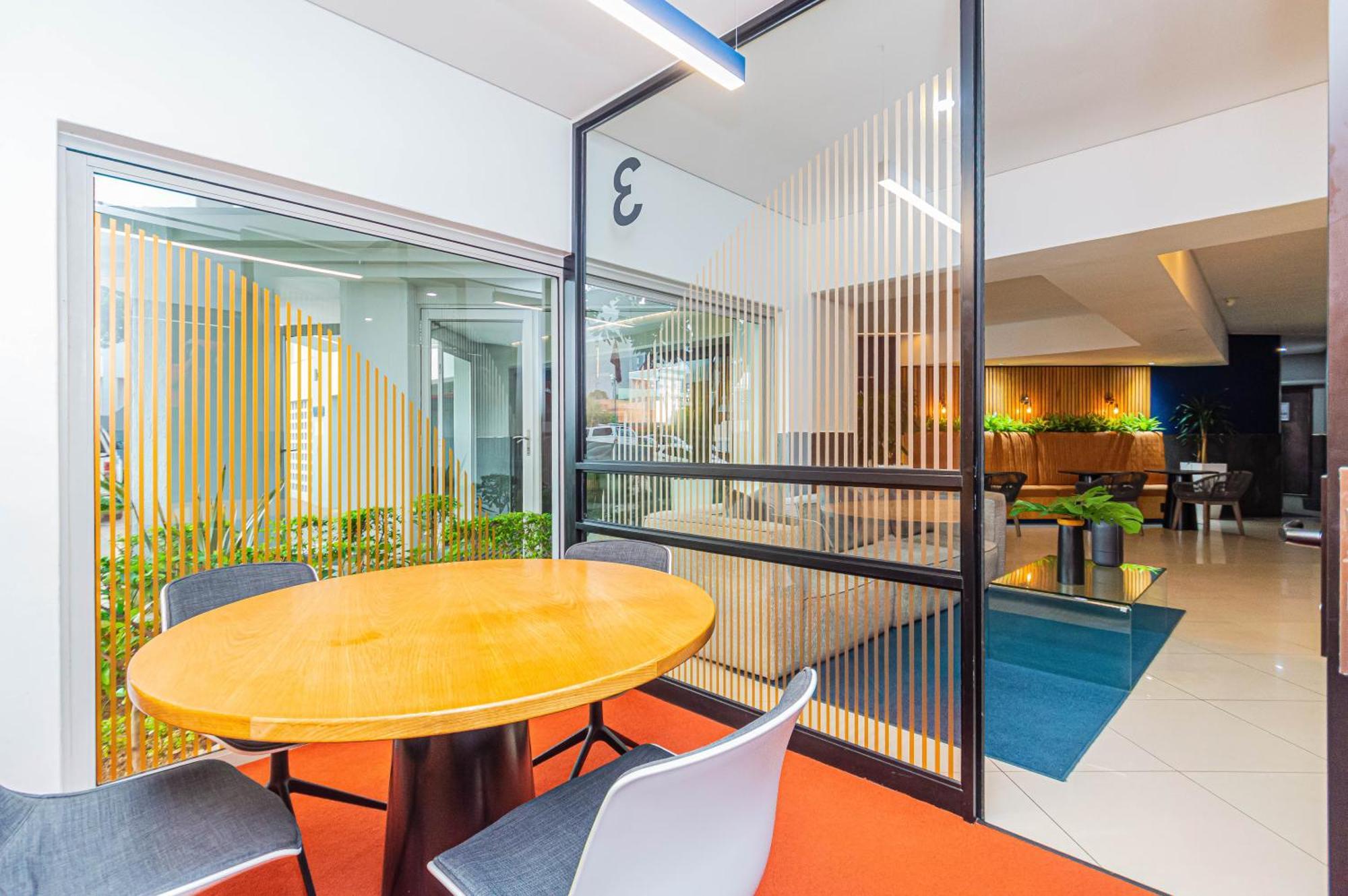 1 Bed Serene At The Bolton, Rosebank,